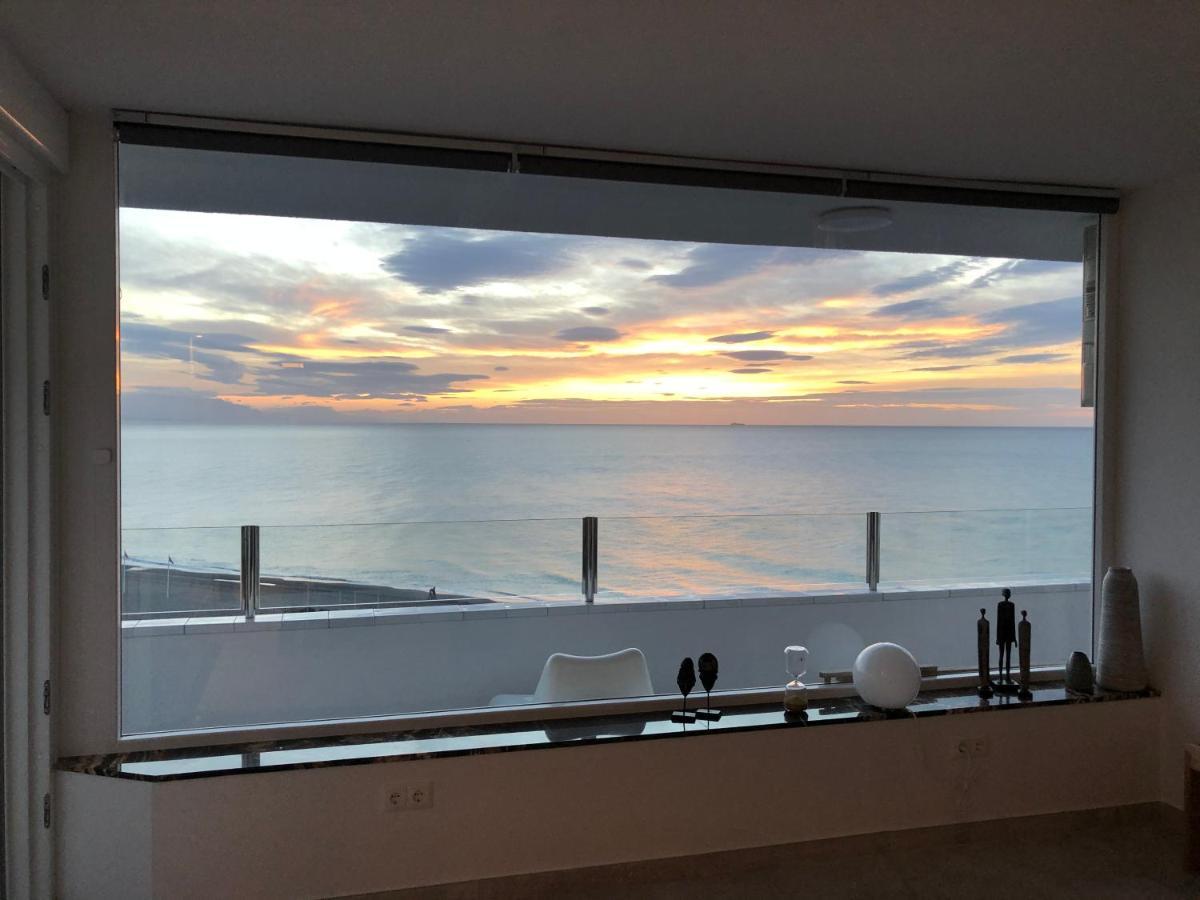 Magnifique Appartement Avec Une Incroyable Vue Sur Mer 托雷莫利诺斯 外观 照片