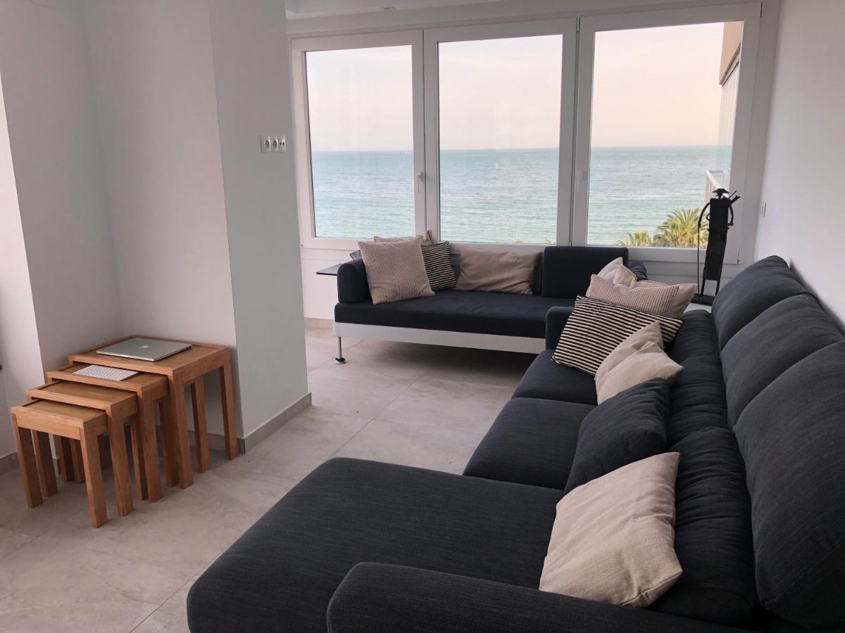 Magnifique Appartement Avec Une Incroyable Vue Sur Mer 托雷莫利诺斯 外观 照片